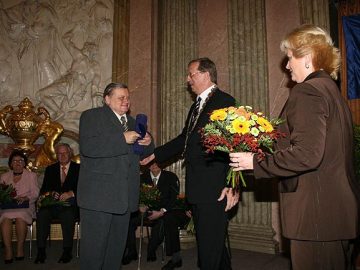 Slavnostní předávání Cen města Olomouce za rok 2005 / fotogalerie / cena-mesta-2005-108