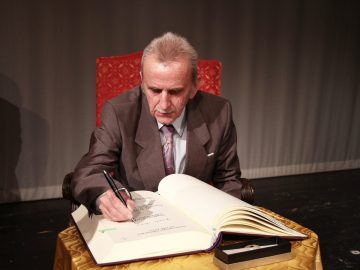 Dalších osm osobností převzalo Ceny města / fotogalerie / cena-mesta-2012-121