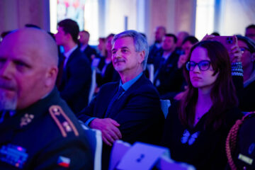 Cenu města získaly čtyři osobnosti a jedna kapela. Počin roku patří hasičům / fotogalerie / 115-cena-mesta-2024